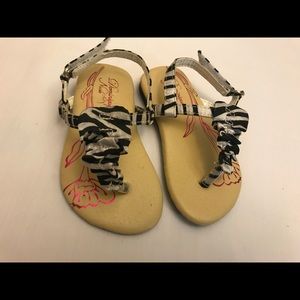 Black and white sandles